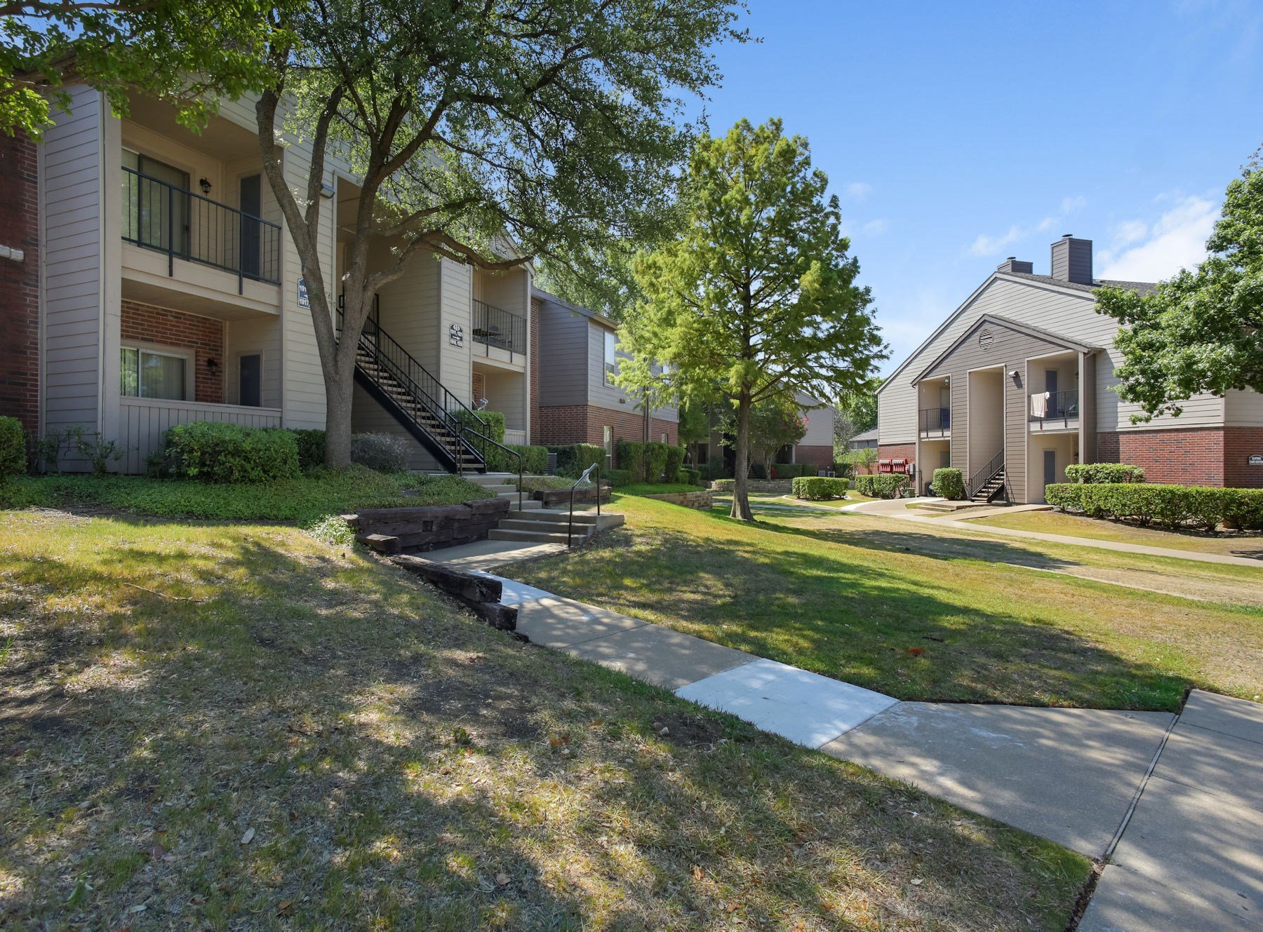 collin-creek-apartments-in-plano-tx